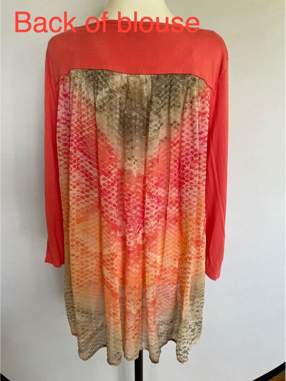 Coral Snakeskin Mixed Print Sharkbite Tunic Top L Rayon Boho Artsy 3/4 Sleeve